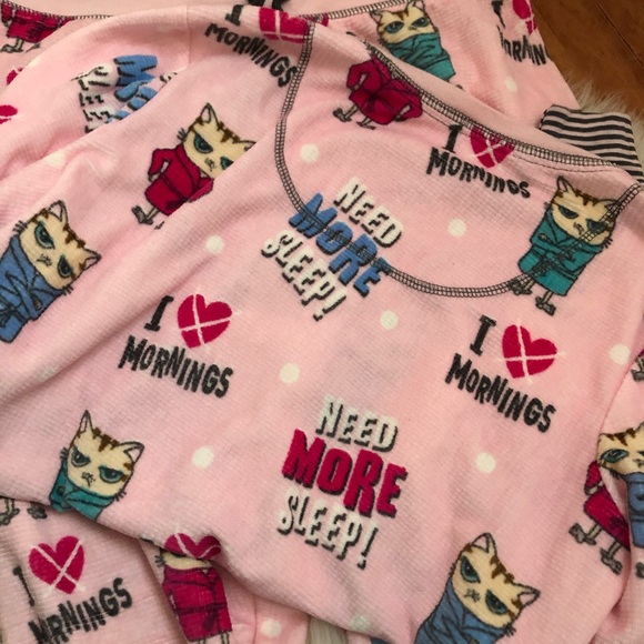 P.J. Salvage vintage velour pajama set - like new! - Picture 9 of 10